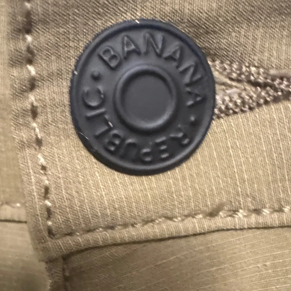 Banana Republic classic flat